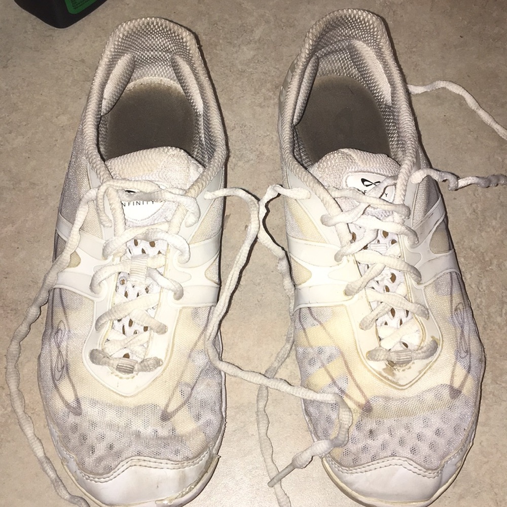 Used nfinity shoes vengeance